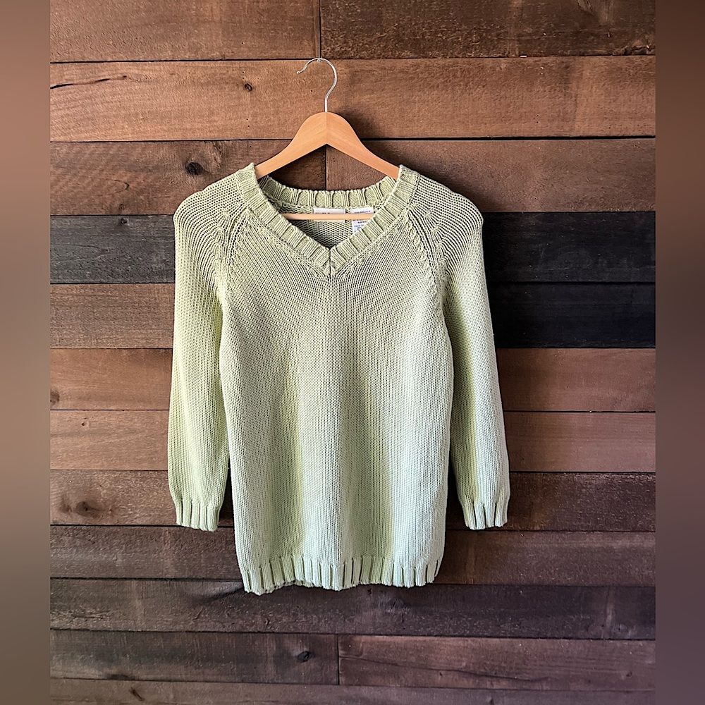 Vintage White Stag Sage Green Knit Sweater V Neck 3/4 Sleeve Made in Hong Kong